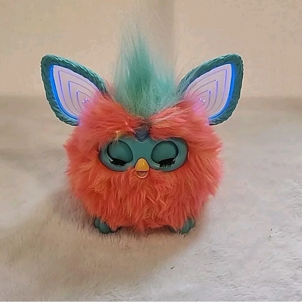 2023 Hasbro Furby Interactive Plush - Coral - Works - Moving Light Up‎ Ears Toy